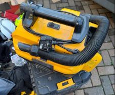 dewalt hoover