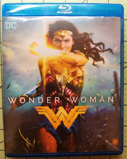 Wonder Woman - Blu-ray/dvd dual disc set