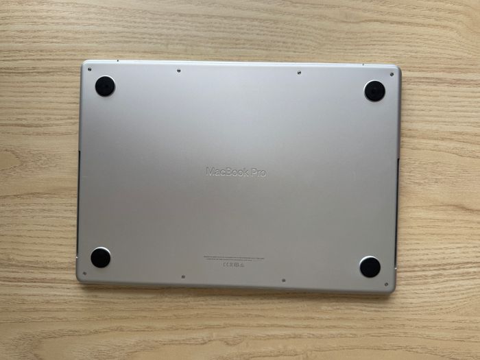 MacBook Pro 14 M1 16GB 512GB AppleCare+ Warranty to Jan 2027
