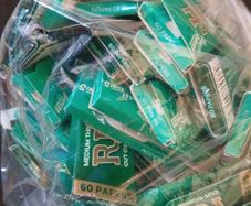 Bag with 50 packs of RIZZLA Papers
