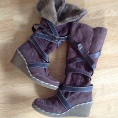 Brown boots