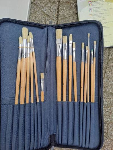 art supplies