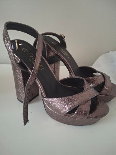 Metallic high heels