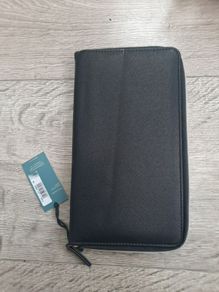 Travel document wallet