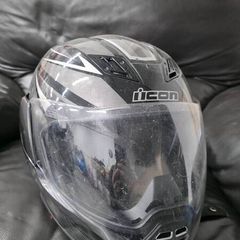Helmet icon