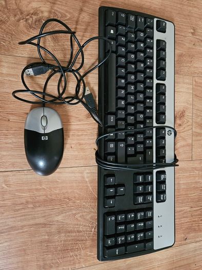 HP wired keyboard and mouse, excellent condition