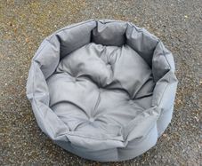 dog bed 70cm diameter. Would suit medium sized dog.