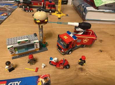 Lego City Burger Hut Fire 60214