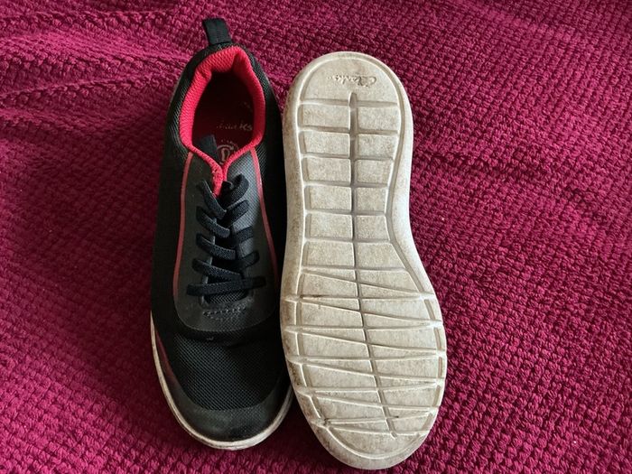 Clarke's Kids runners size 2.5