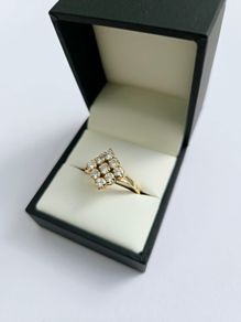 Vintage 18ct Yellow Gold Diamond Cluster Ring