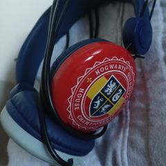 Harry Potter Hogwarts Quidditch headphones