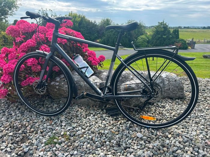 Cannondale  Quick EQ Hybrid bike