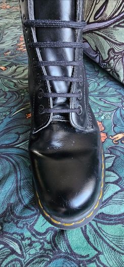 Dr. Marten 14 hole, size 11