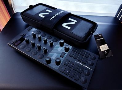 Traktor X1 MK3 Controller Native iInstruments+Modular Bag