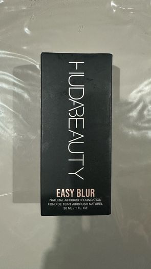 Hudabeauty Easy Blur Foundation