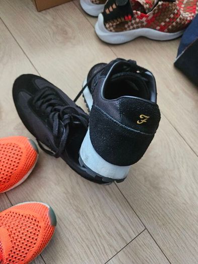 Runners size 8 price from 20 euro
