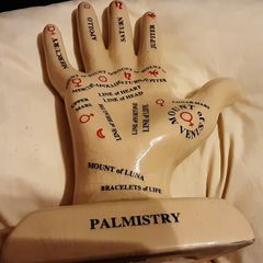 palmistry hand