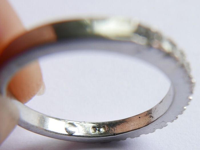 Vintage 925 Sterling Silver Eternity Ring with Clear Stones size M - 2,2g