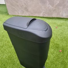 Sanitary bin