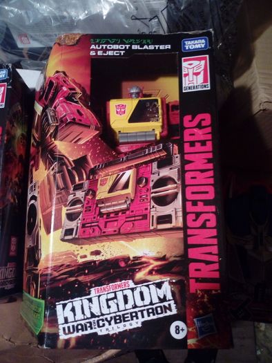 Transformers Kingdom Blaster