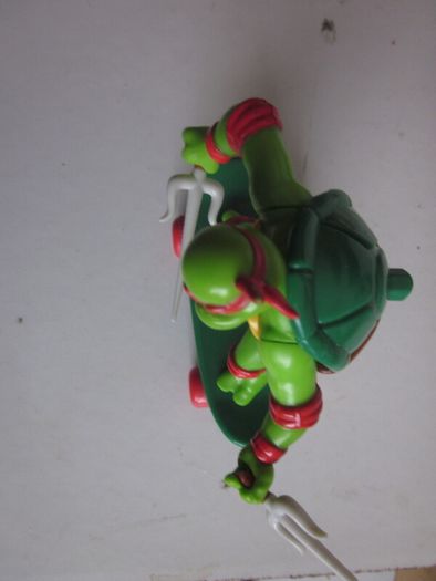 Teenage Mutant Ninja Turtles Sewer Shredders -Raphael
