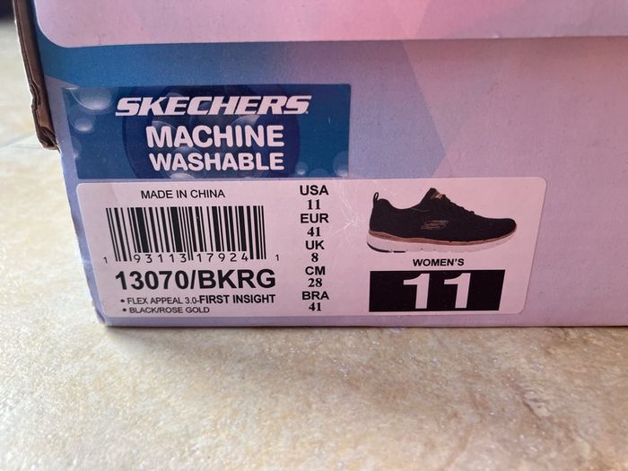 Skechers