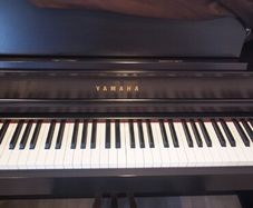 Yamaha Clavinova CLP-645  Piano