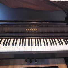 Yamaha Clavinova CLP-645  Piano