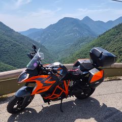 Stunning 2023 KTM 1290 Super Duke GT
