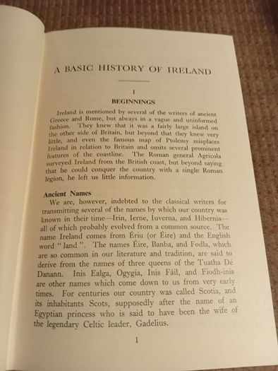 Rare Find A Basic History of Ireland. From the Earliest Times to 1922. M. Breathnach. Vintage.
