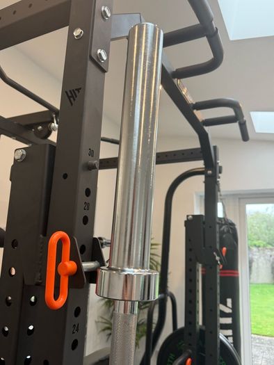 6ft Olympic Barbell & Bar Holder