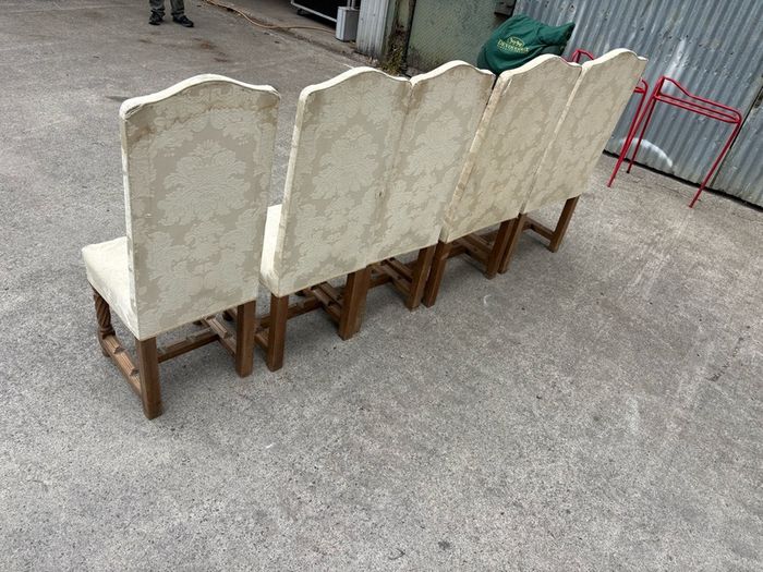 Oak straight back dinning chairs