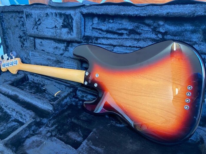 Fender P Bass guitar Partscaster + Case
