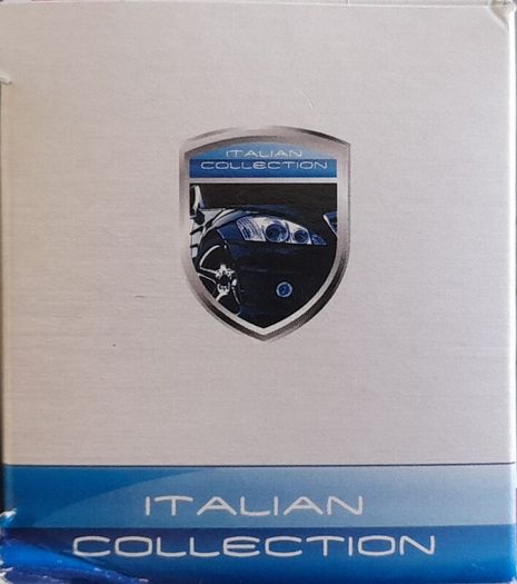 Diecast Model Fiat 500 L MPV 2012 White - Collectable Motorama 1:43