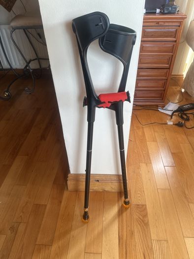 Adjustable Forearm Crutches (Pair) | Excellent Condition