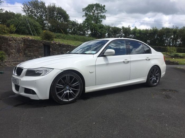 BMW 3-Series 2010