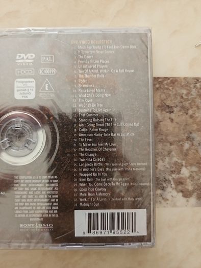 Garth Brooks 2CD + DVD  - The Ultimate Hits  (NEW)