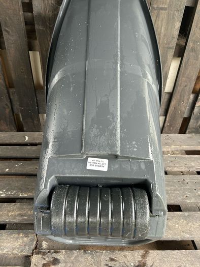 Rolling garden cart