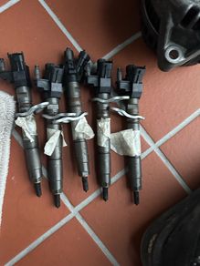 Injectors Volvo s80 s60 2 diesel D3 163 hp