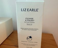 Liz Earle - Hot Cloth Cleanser Starter Kit