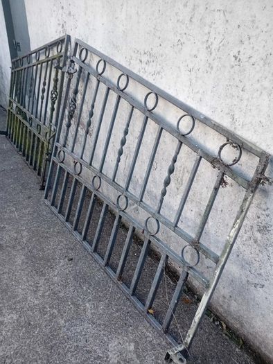 2 garden gates