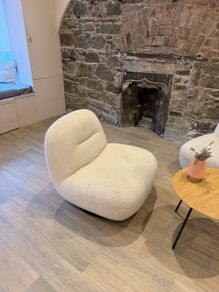 swivel chair