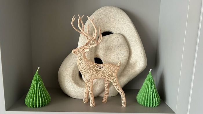 Voronoi Holiday Christmas Deer