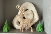 Voronoi Holiday Christmas Deer