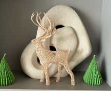 Voronoi Holiday Christmas Deer