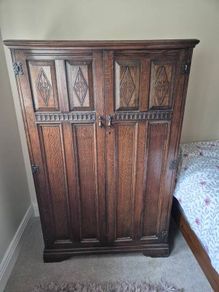 Vintage Wardrobe