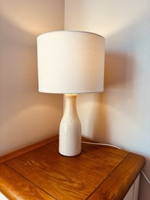 Ceramic Bottle-Style Table Lamp