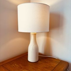 Ceramic Bottle-Style Table Lamp