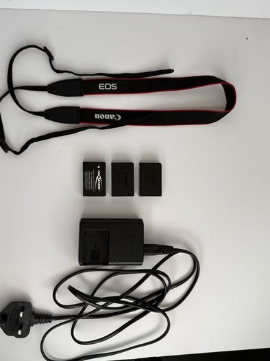 Canon M50 Mark II Bundle