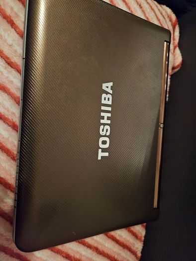 toshiba NB305 Netbook